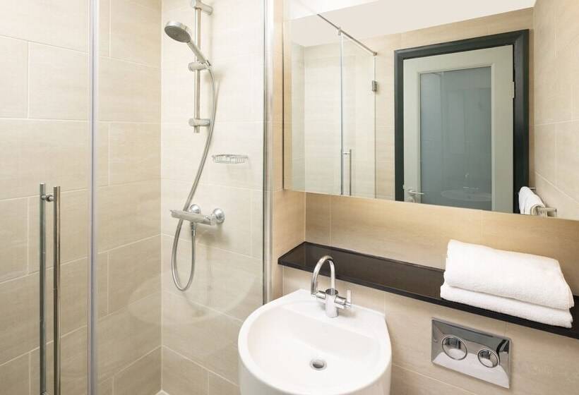 בית מלון כפרי Four Points By Sheraton Edinburgh