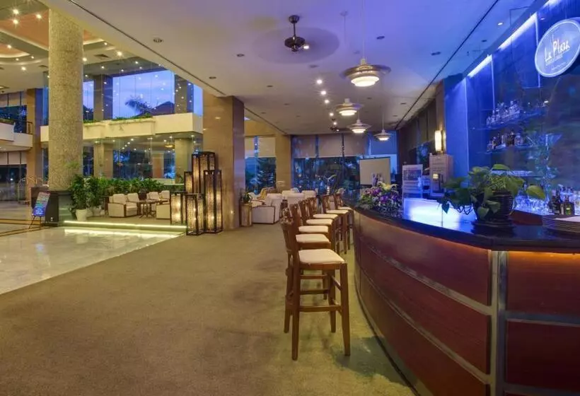 ホテル Halong Plaza