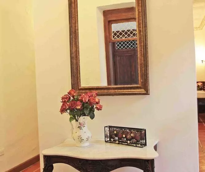 Отель Inca Real