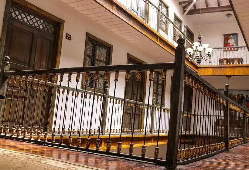 Отель Inca Real