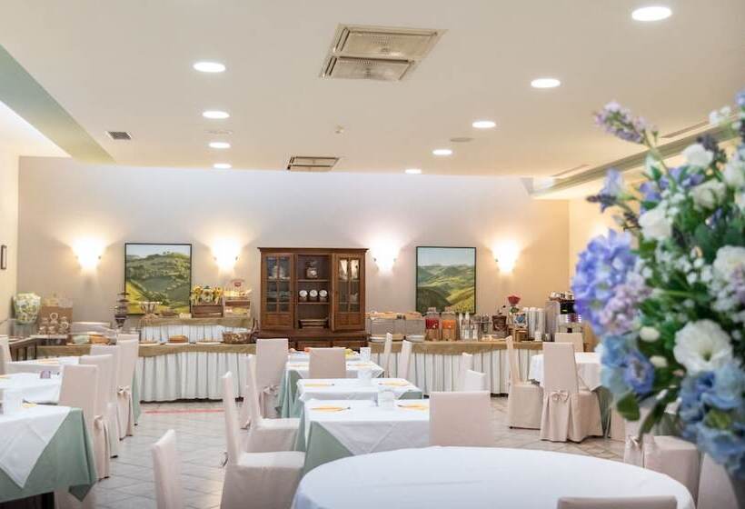 Отель La Terrazza Restaurant & Spa