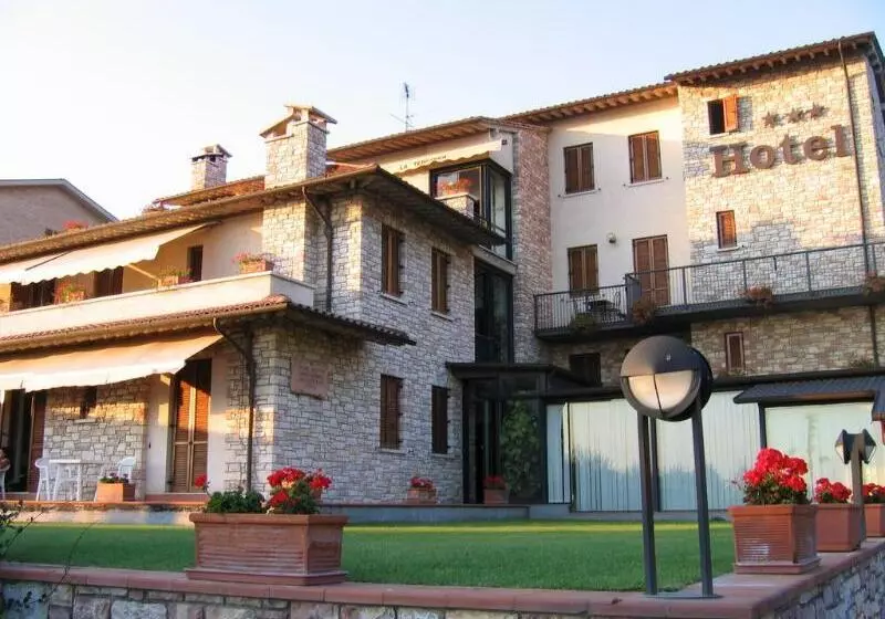 Отель La Terrazza Restaurant & Spa