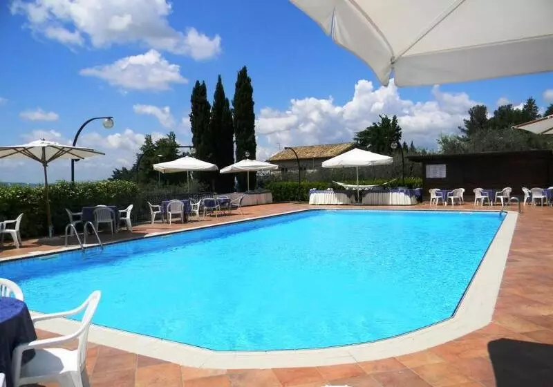 Отель La Terrazza Restaurant & Spa