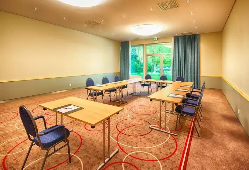 Leonardo Royal Hotel Köln Am Stadtwald