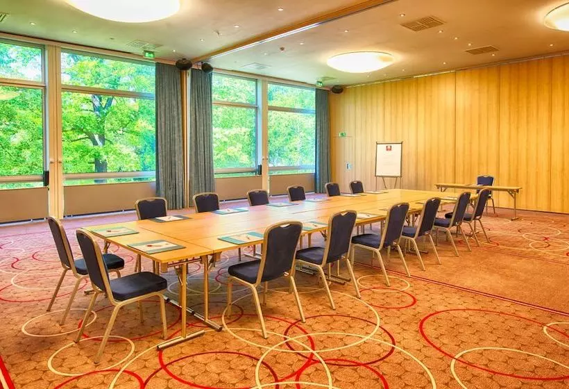 Leonardo Royal Hotel Köln Am Stadtwald