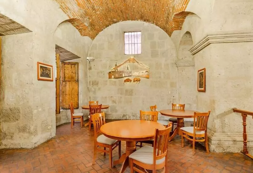 酒店 Los Tambos Colonial