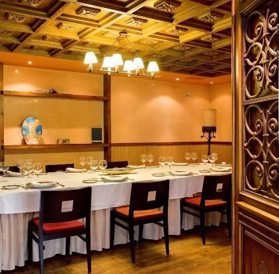 Oca Palacio De La Llorea Hotel & Spa