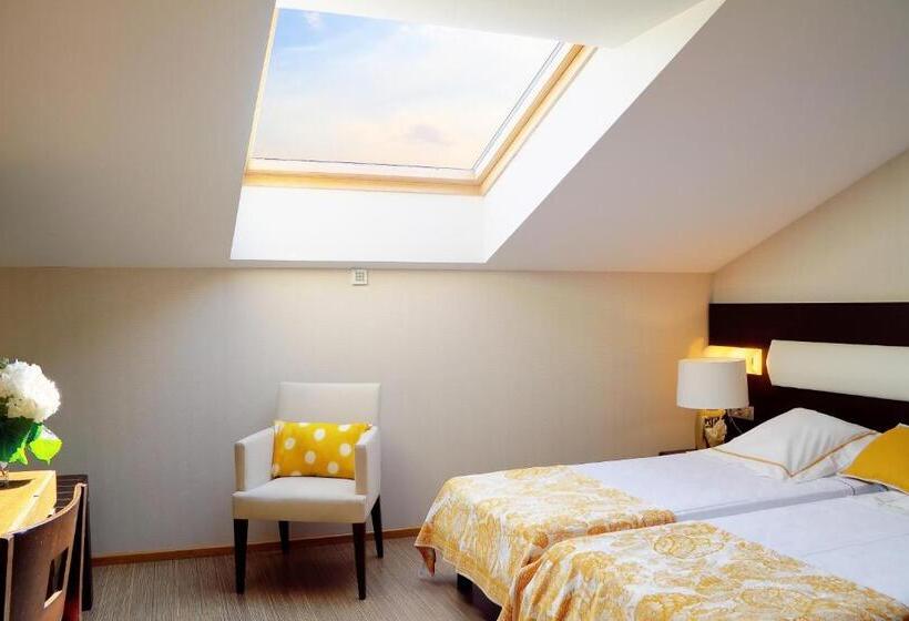 Oca Palacio De La Llorea Hotel & Spa