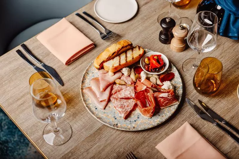 هتل Peppers Waymouth