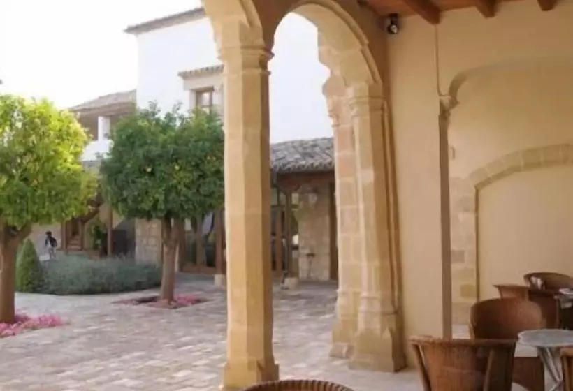 Hotel Puerta De La Luna