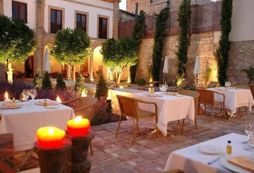 Hotel Puerta De La Luna