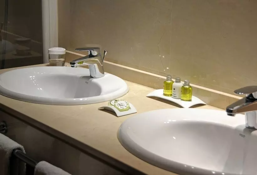 Hotel Puerta De La Luna