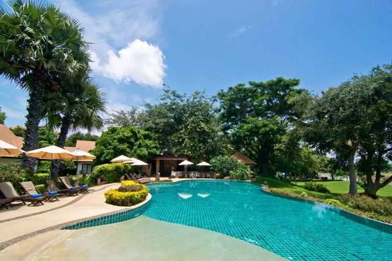 호텔 The Legend Chiang Rai Boutique River Resort & Spa