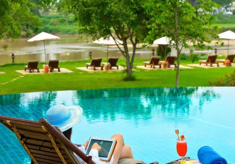 호텔 The Legend Chiang Rai Boutique River Resort & Spa