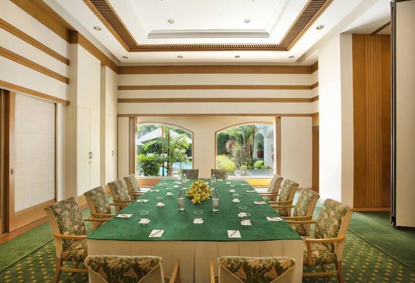 The Fern An Ecotel Hotel, Kochi