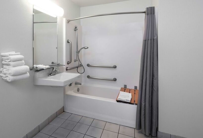 Motel 6 Anaheim, Ca   Maingate