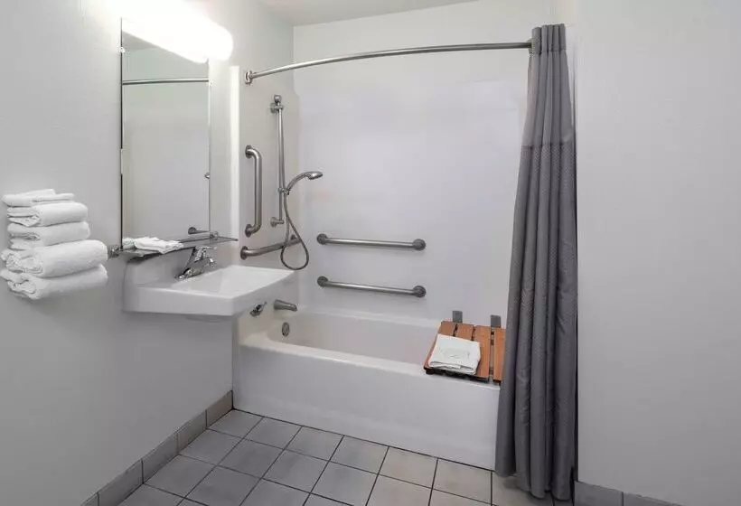 Motel 6 Anaheim, Ca   Maingate