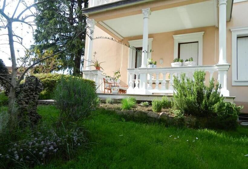 צימר Villa Le Rondini