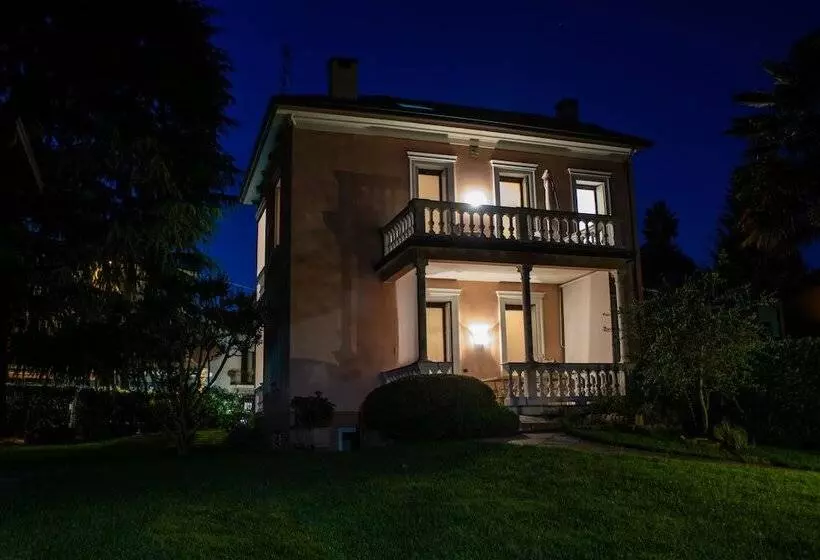 Bed and Breakfast Villa Le Rondini