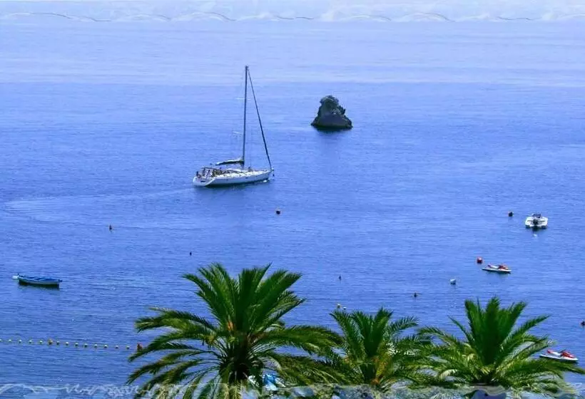 تختخواب و صبحانه Villa Arianna