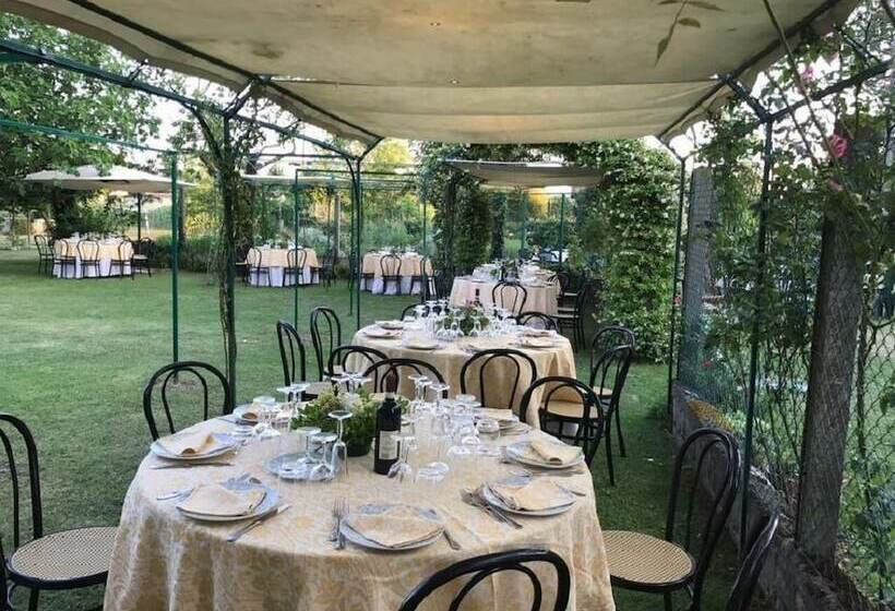 هتل Agriturismo Il Trebbio