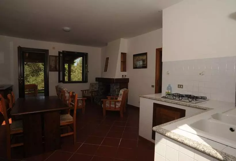 Maaseutuhotelli Barnìa   Agriturismo