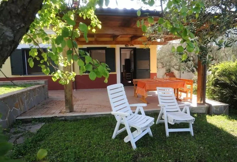 Maaseutuhotelli Barnìa   Agriturismo