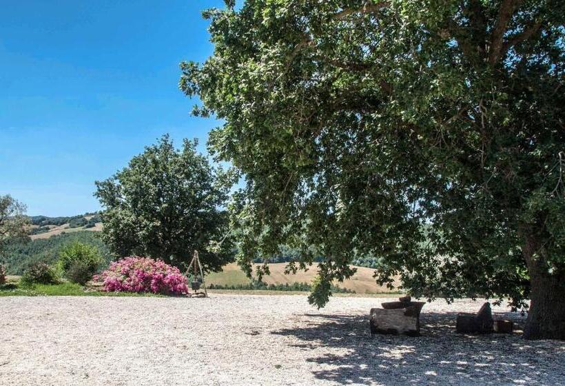 בית מלון כפרי Poggio Al Vento