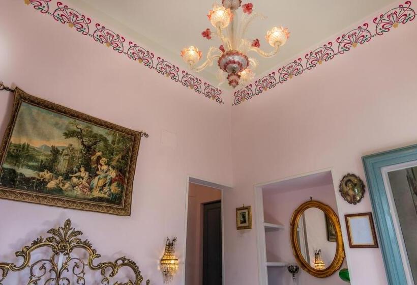 ベッドアンドブレックファースト Villa Nicolaci Liberty Suites