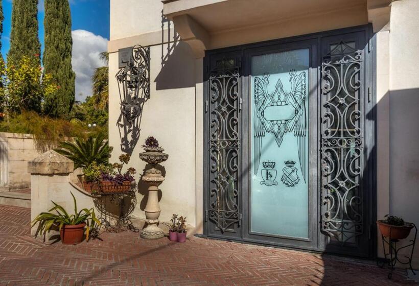 ベッドアンドブレックファースト Villa Nicolaci Liberty Suites