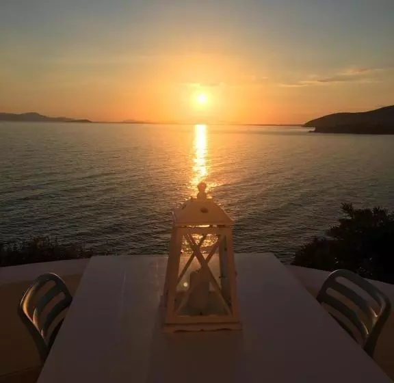 تختخواب و صبحانه Villa Stella Turchese   Iun F0243