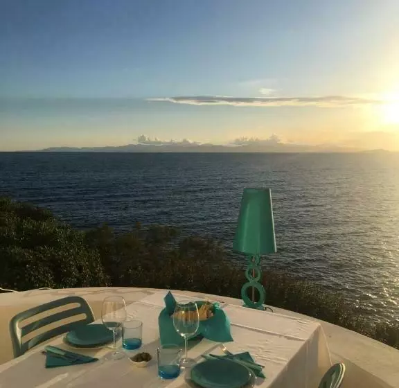 تختخواب و صبحانه Villa Stella Turchese   Iun F0243