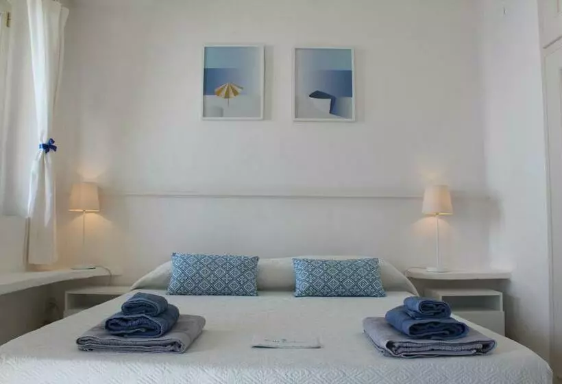 تختخواب و صبحانه Villa Stella Turchese   Iun F0243