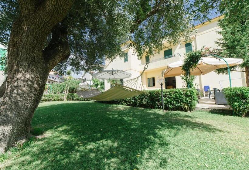 호텔 Albergo Marla