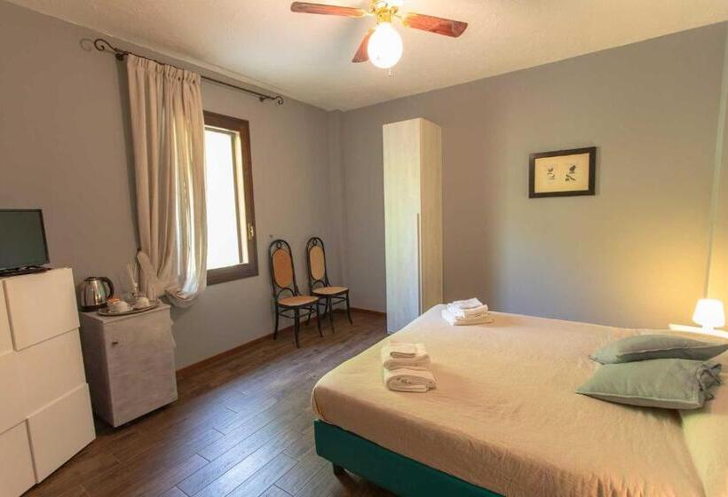 ペンション La Tagliolina