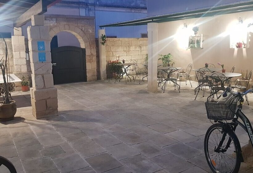 تختخواب و صبحانه Salento Ada S House