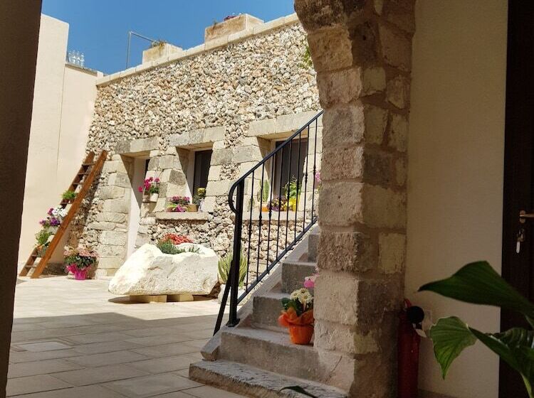 تختخواب و صبحانه Salento Ada S House