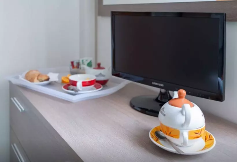 Aamiaismajoitus (B&B) Cream & Caramel Bed