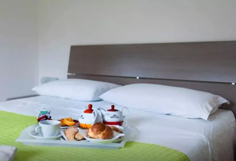 Aamiaismajoitus (B&B) Cream & Caramel Bed