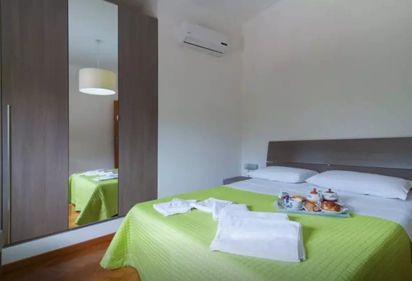 Aamiaismajoitus (B&B) Cream & Caramel Bed