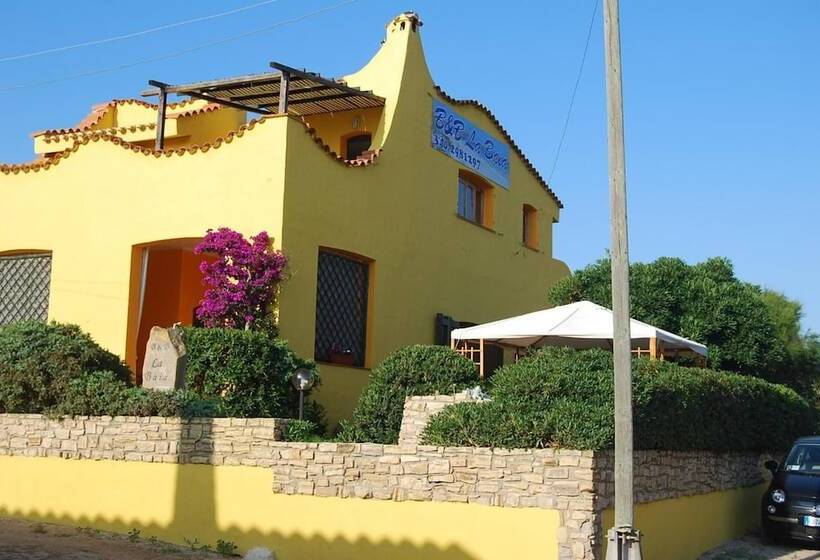 تختخواب و صبحانه La Baia Apartments