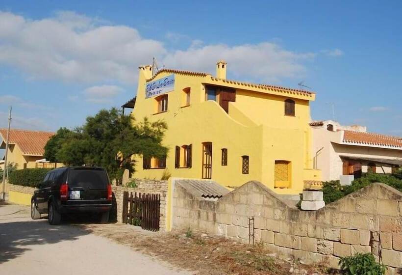 تختخواب و صبحانه La Baia Apartments