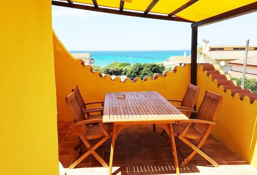 تختخواب و صبحانه La Baia Apartments