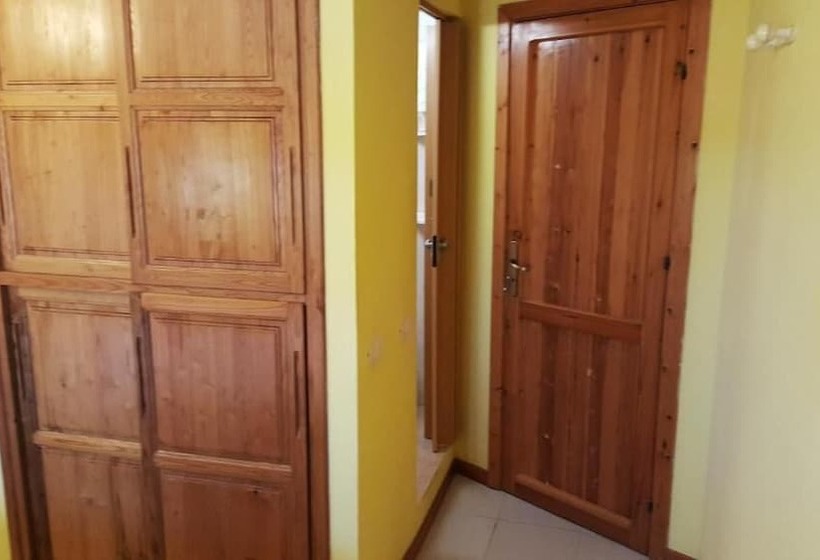 تختخواب و صبحانه La Baia Apartments