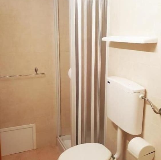 تختخواب و صبحانه La Baia Apartments