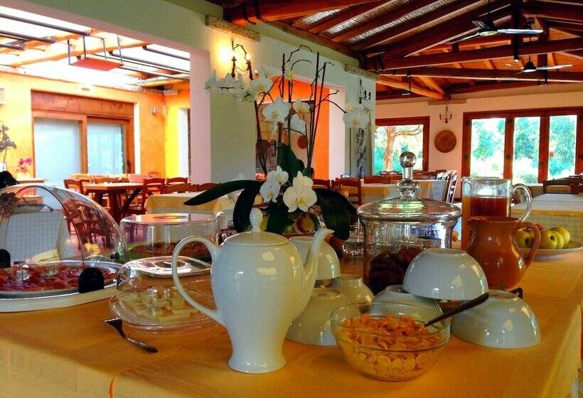 Сельский отель Agriturismo Li Scopi