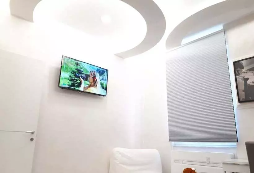 پانسیون Silver House