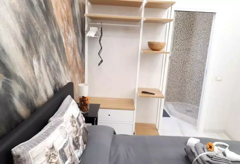 پانسیون Silver House