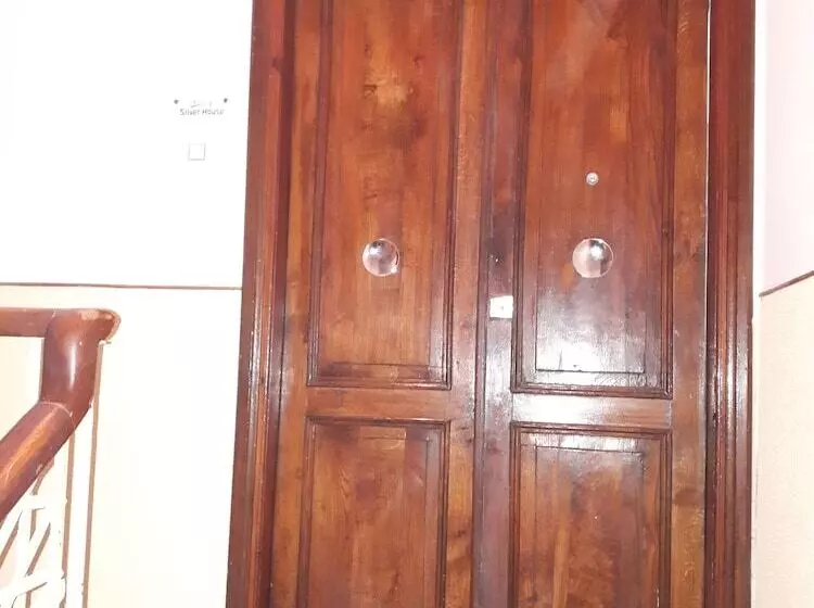 پانسیون Silver House