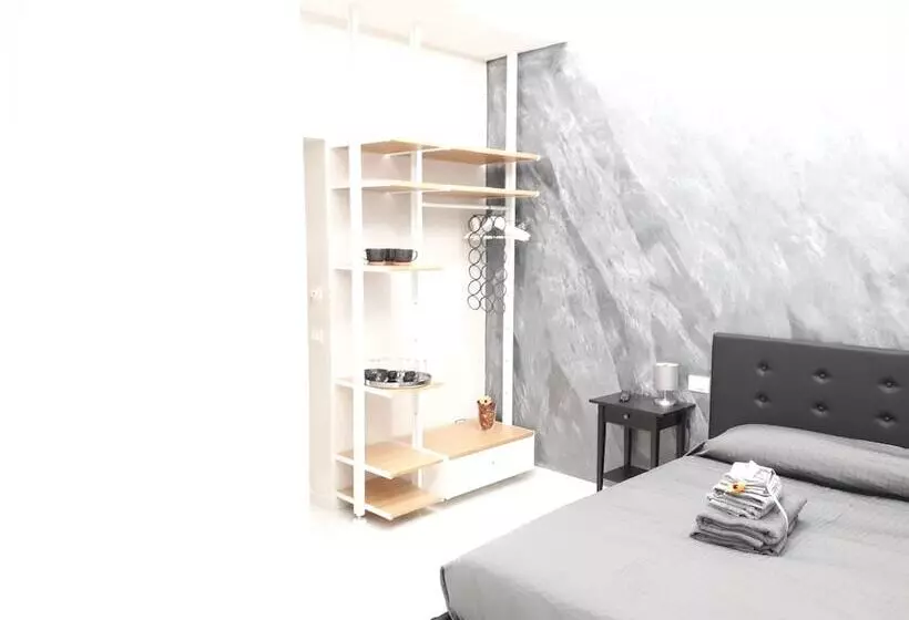 پانسیون Silver House